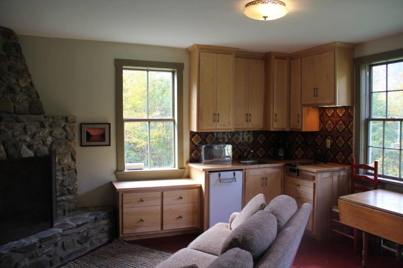 Отель The Notch House Westmore Экстерьер фото